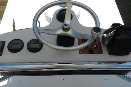 Contender 35 Express Side Console