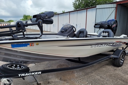 Bass Tracker Pro Boats 195 TXW Tournament Edition