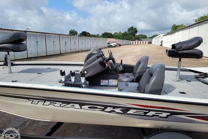 Bass Tracker Pro Boats 195 TXW Tournament Edition