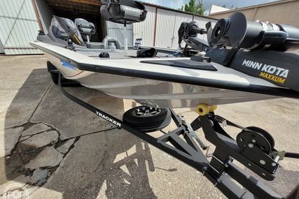 Bass Tracker Pro Boats 195 TXW Tournament Edition