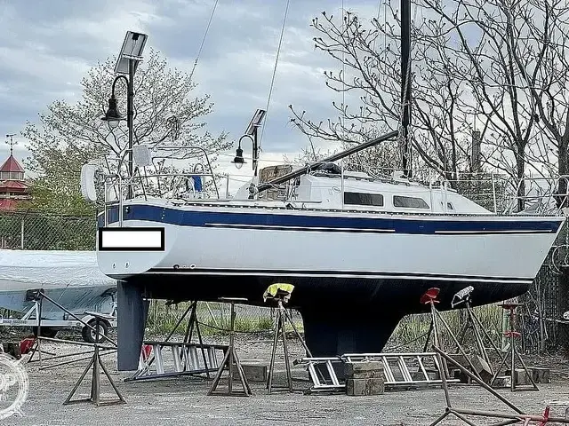 ALOHA YACHTS 8.2