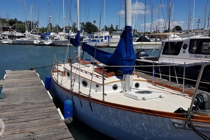 Herreshoff H 28