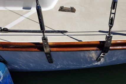 Herreshoff H 28