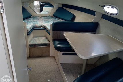 Carver 280 Mid Cabin Express