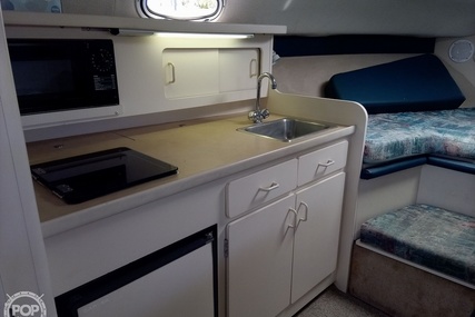 Carver 280 Mid Cabin Express