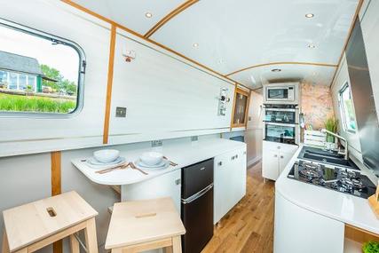 Sol Seeker Narrowboats 45 to 60'