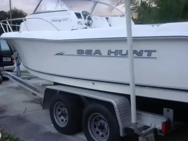 Sea Hunt 207 Victory