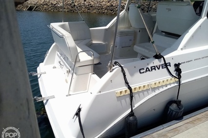 Carver 280 Mid Cabin Express