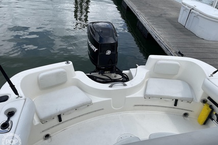 Trophy Boats 1903 Centre Console