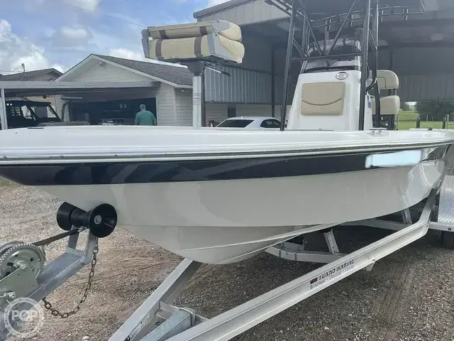 Nauticstar 215 XTS Shallow Bay