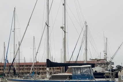 Columbia 45 Motor Sailer