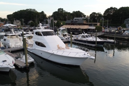 Hatteras 64 ENCLOSED BRIDGE