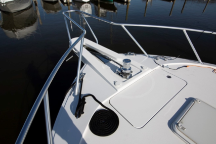 Hatteras 64 ENCLOSED BRIDGE