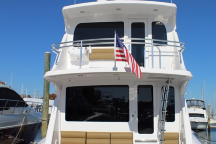 Hatteras 64 ENCLOSED BRIDGE