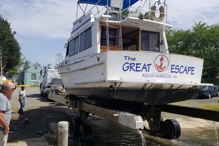 Senator 35 Flybridge Sedan Trawler