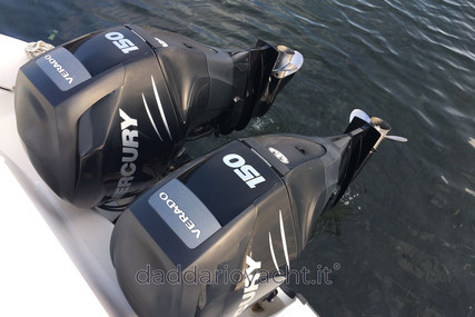 Boston Whaler 255 Conquest