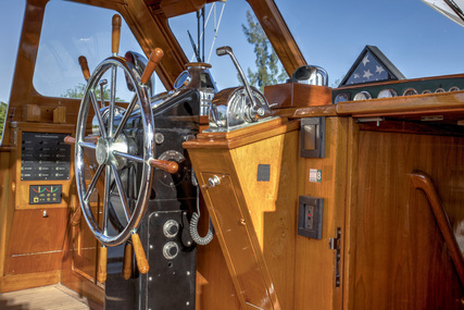 Abeking & Rasmussen Pilothouse