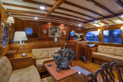 Abeking & Rasmussen Pilothouse