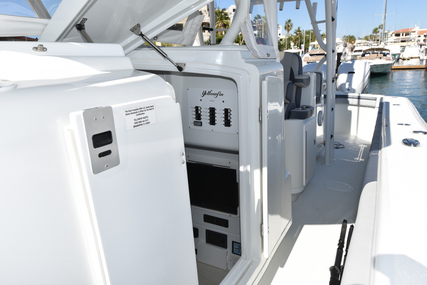 Yellowfin 42 Center Console