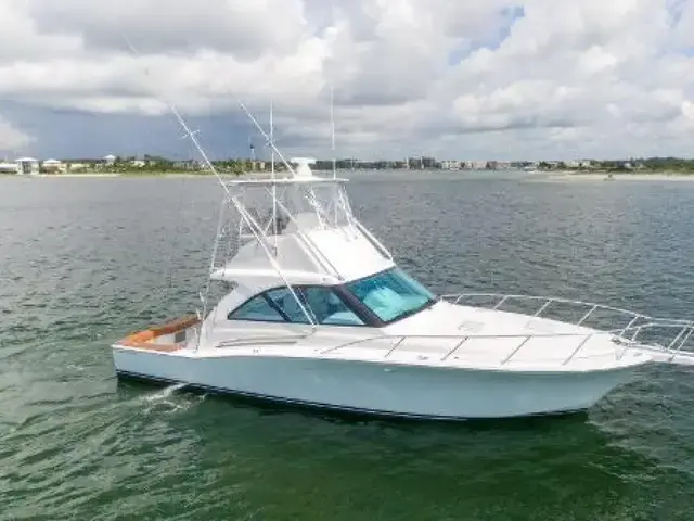 Hatteras GT45 Express Bridge