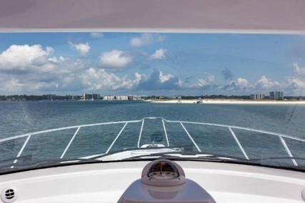 Hatteras GT45 Express Bridge