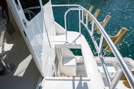 Ocean Yachts Enclosed Bridge