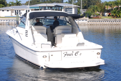 Sea Ray 33 Express Cruiser