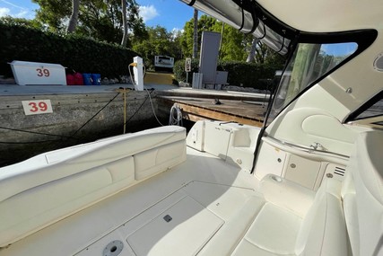 Sea Ray Express 410