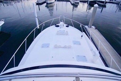 Riviera 43 Flybridge