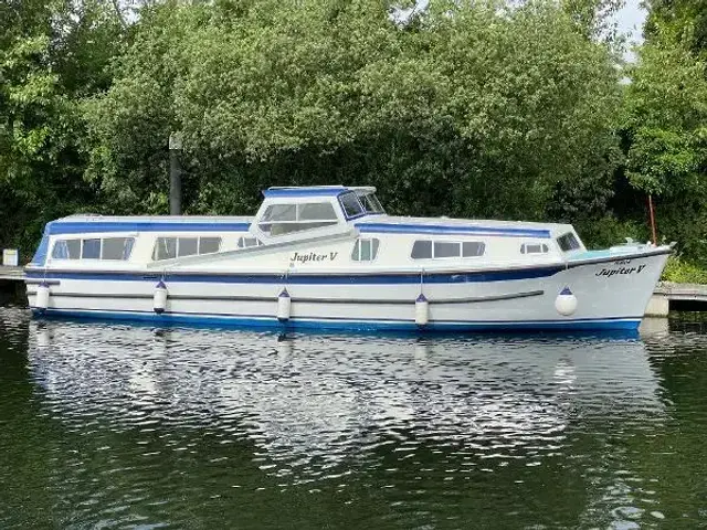 Custom Boats Bourne 40 ex Broads Cruiser