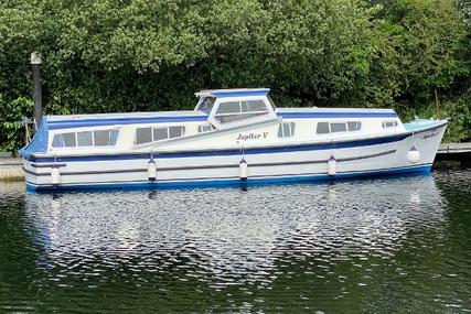 Custom Boats Bourne 40 ex Broads Cruiser