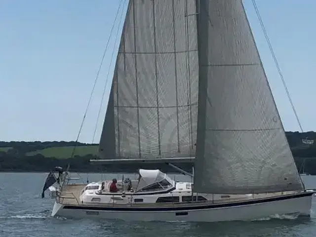 Hallberg-Rassy 44