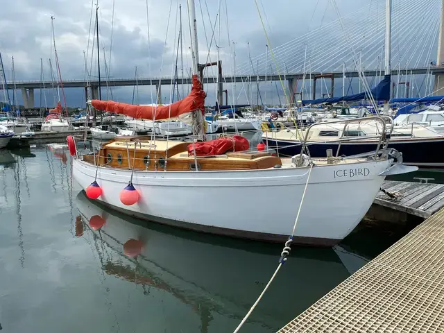 Custom Boats Laurent Giles Vertue V45