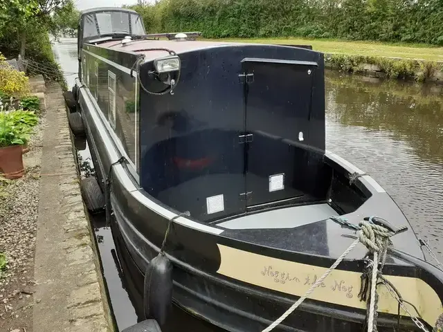 Midland Canal Centre 38ft Narrowboat Called Noggin The Nog