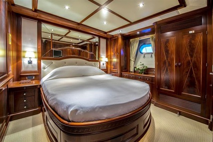 Benetti 120 Classic M/Y Virtue