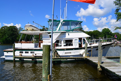 Defever 49 Cockpit Motoryacht