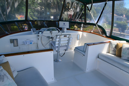 Defever 49 Cockpit Motoryacht