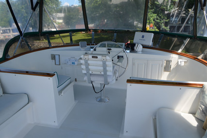 Defever 49 Cockpit Motoryacht