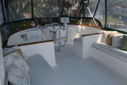 Defever 49 Cockpit Motoryacht