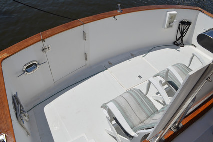 Defever 49 Cockpit Motoryacht