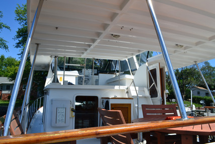 Defever 49 Cockpit Motoryacht