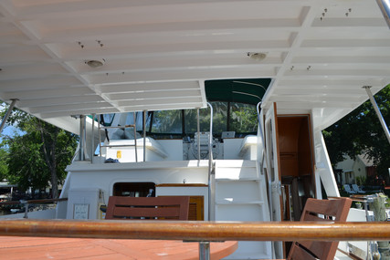 Defever 49 Cockpit Motoryacht