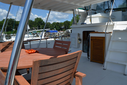 Defever 49 Cockpit Motoryacht