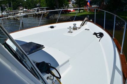 Defever 49 Cockpit Motoryacht