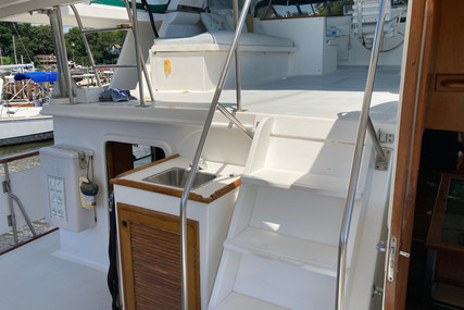 Defever 49 Cockpit Motoryacht