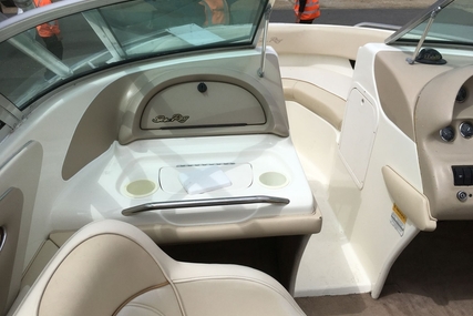 Sea Ray 210 Signature Edition