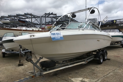 Sea Ray 210 Signature Edition