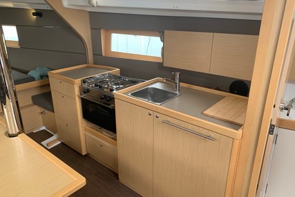 Beneteau Oceanis 38