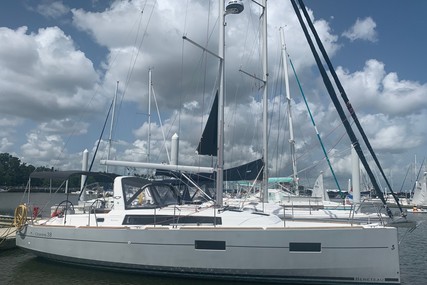 Beneteau Oceanis 38