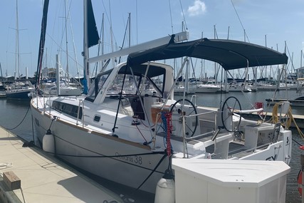 Beneteau Oceanis 38